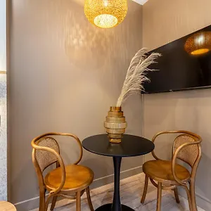 Appartement Sweett - Pavillon Madeleine, Paris