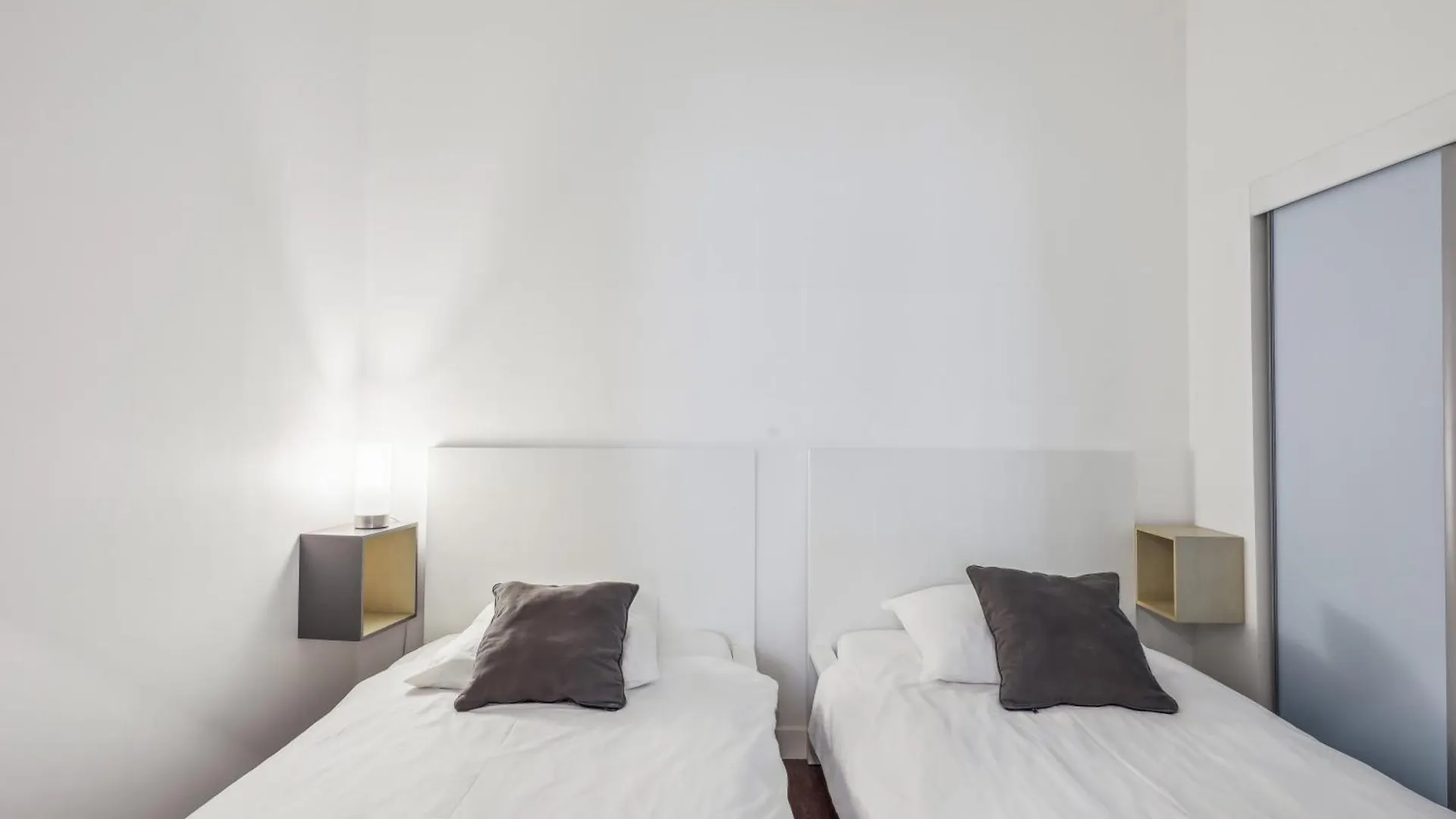 Appartement Charmant Et Lumineux En Plein Coeur De Paris 0*,  France