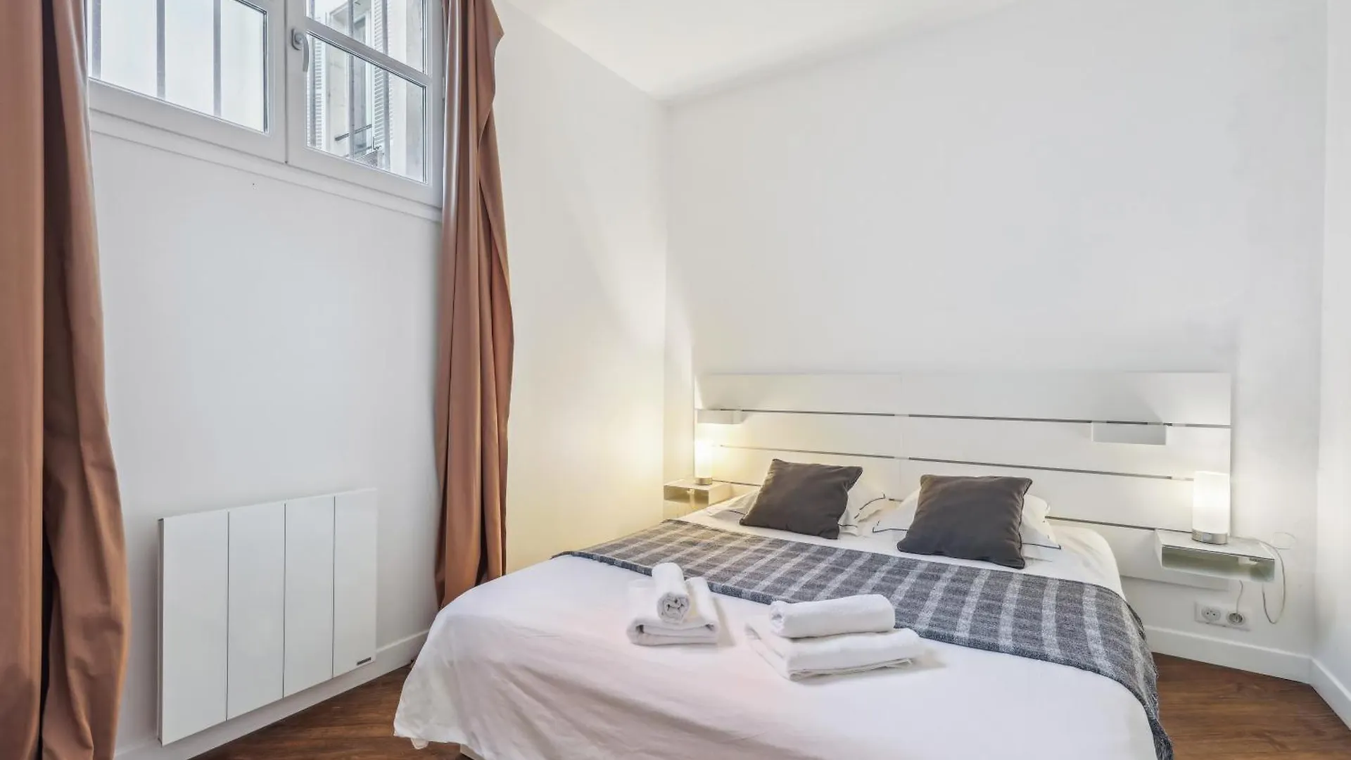 Appartement Charmant Et Lumineux En Plein Coeur De Paris Apartment